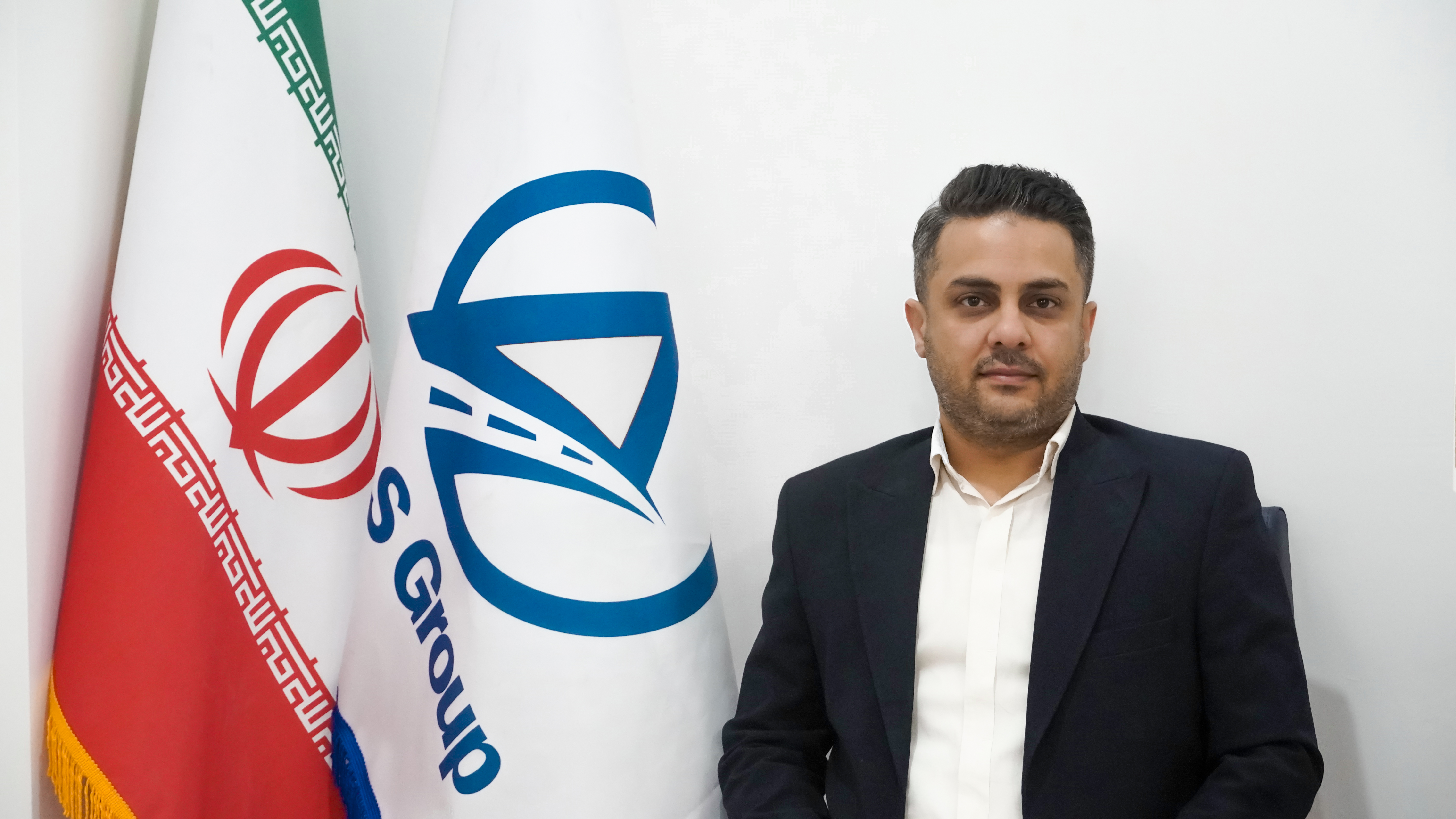 آقای بیک محمدی، رئیس حسابداری